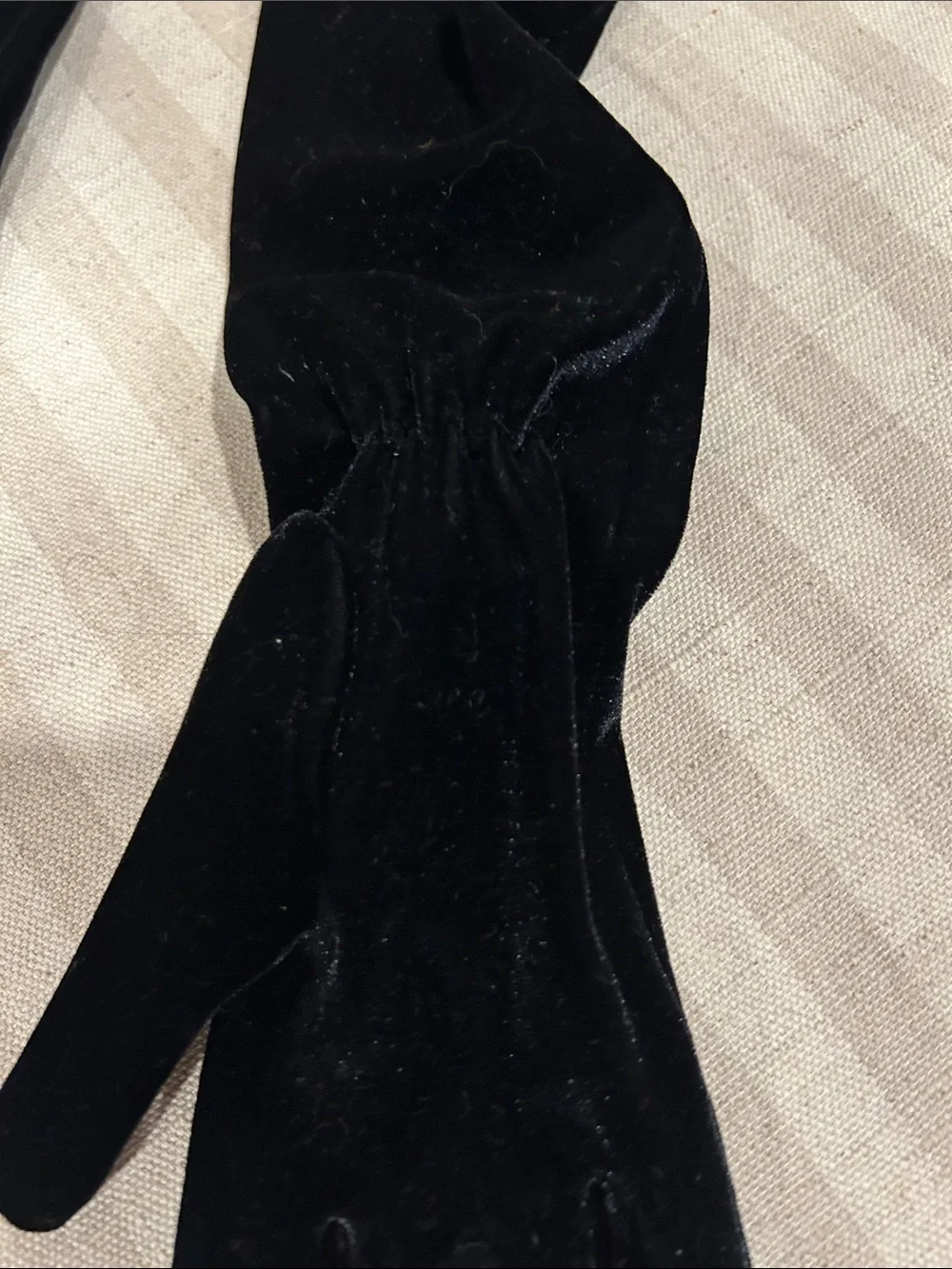 N/A elegant black